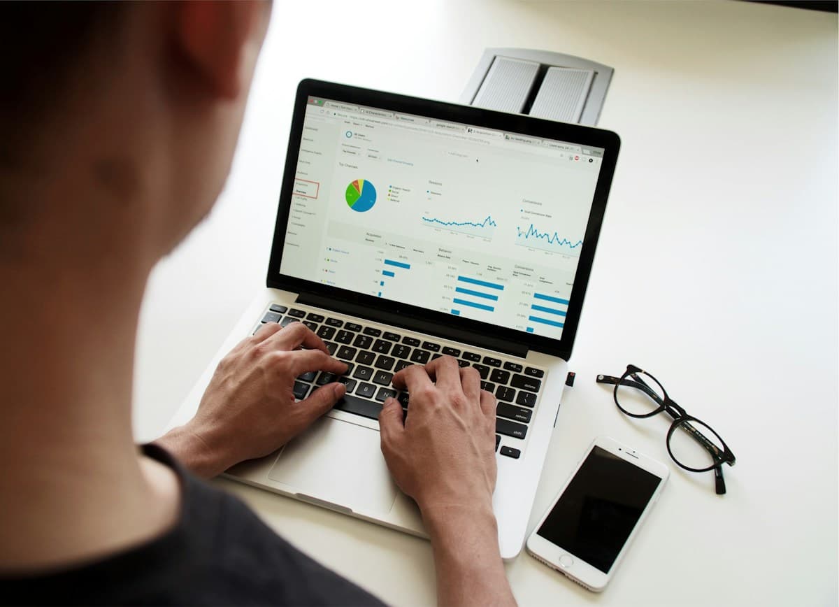 Analyse de statistiques sur un ordinateur portable
